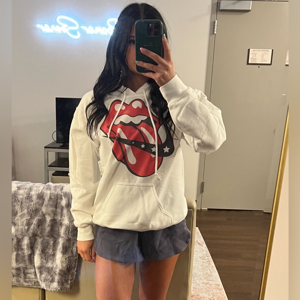 Distressed Vintage Designs Nike/Rolling Stones Hoodie